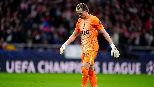 Profil Antonin Kinsky, Kiper Spurs Blunder 2 Kali di Laga UCL