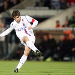 Statistik Tendangan Bebas Juninho vs Roberto Carlos