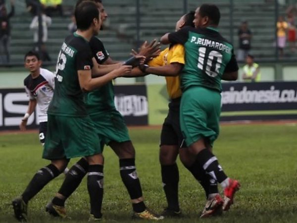 Pemukulan Wasit di Liga Indonesia