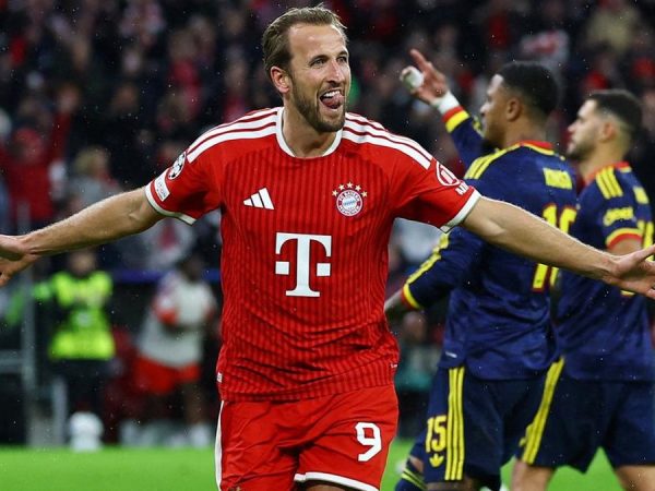 Harry Kane vs Lamine Yamal di Ballon d'Or 2026 (Foto : REUTERS/Kai Pfaffenbach)