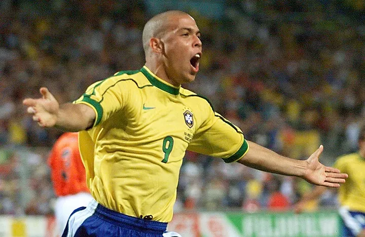 Mengapa Banyak Legenda Sepak Bola Pilih Ronaldo Nazário sebagai GOAT Striker