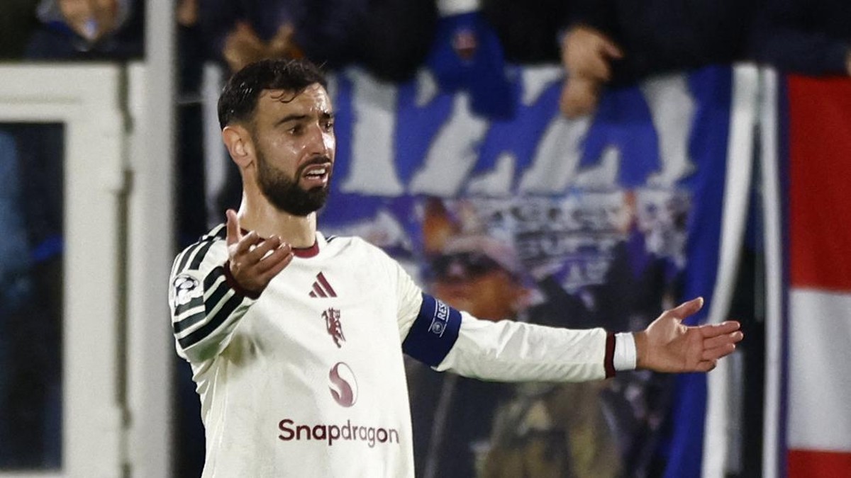 Pemain MU Kritik Pelatih di Wawancara Langsung, Ada Bruno Fernandes (Foto : Reuters/Alessandro Garofalo)